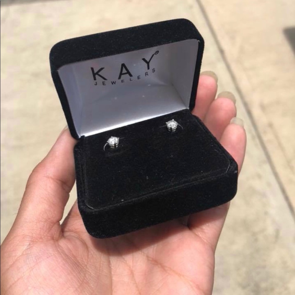 3/4 Karat Diamond Earrings - Picture 2 of 2